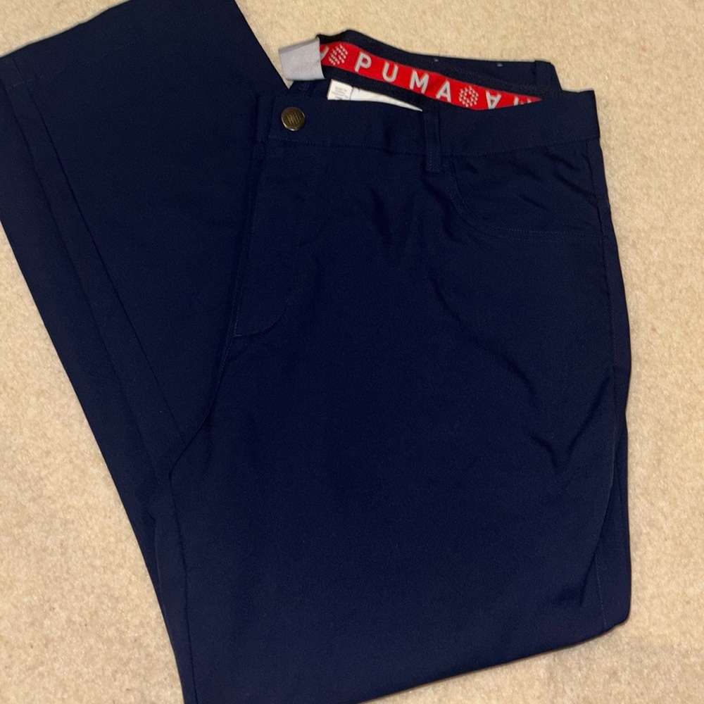 Men’s Puma Navy Blue Golf Pants (38x30) 
Great condition!!